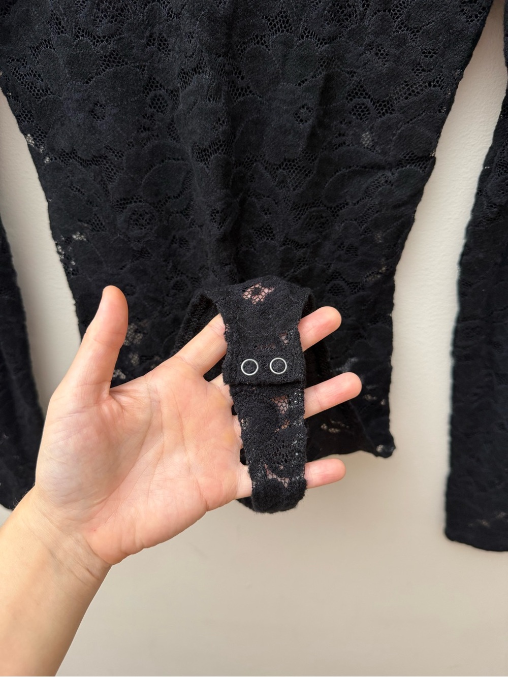 American Eagle Outfitters Black Lace Long-Sleeve Bodysuit - Picture 5 of 10